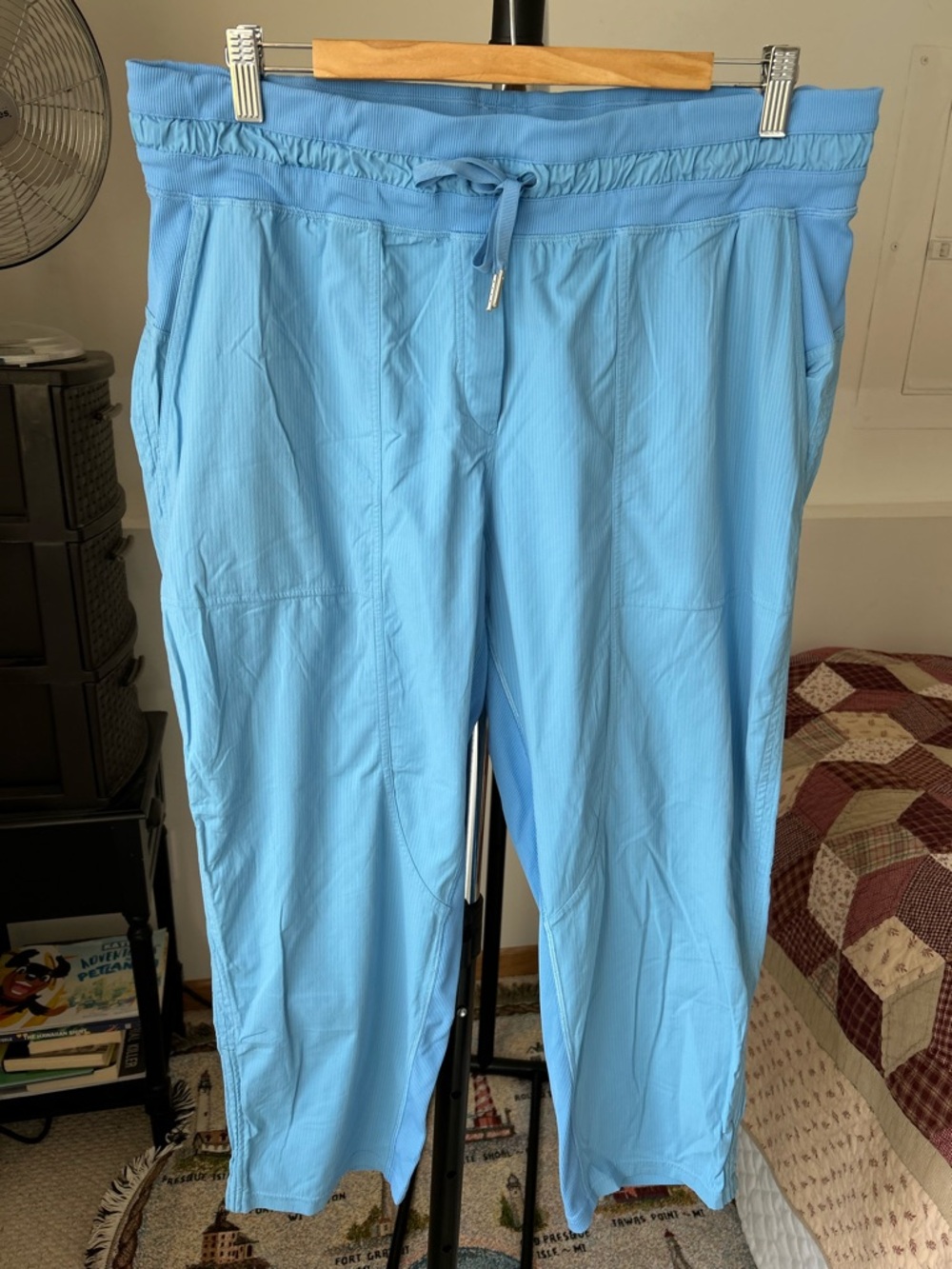 Lululemon Dance Studio Mid Rise Cropped Pant 14